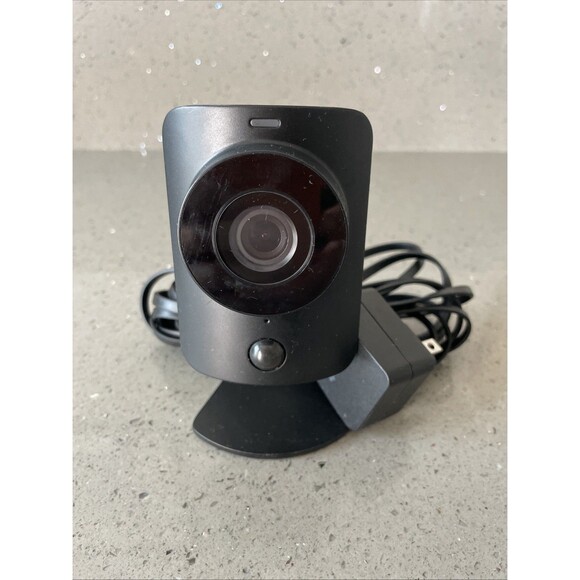 SimpliSafe SimpliCam 1080p Wired Security Camera Black SSCM2)w stand power block - Picture 1 of 5